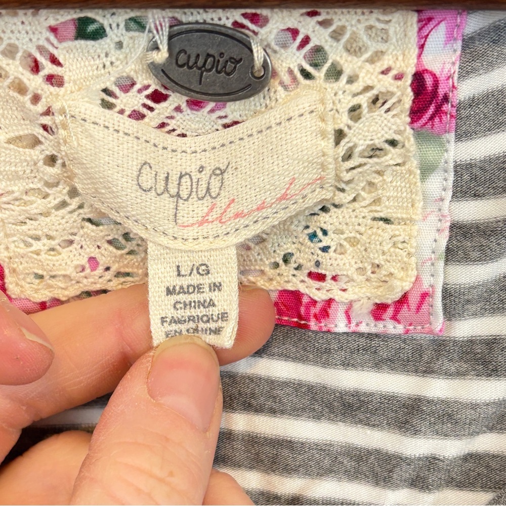 bundle 3 or more
Cupio Gray and White Striped Mini Dress - Picture 3 of 4